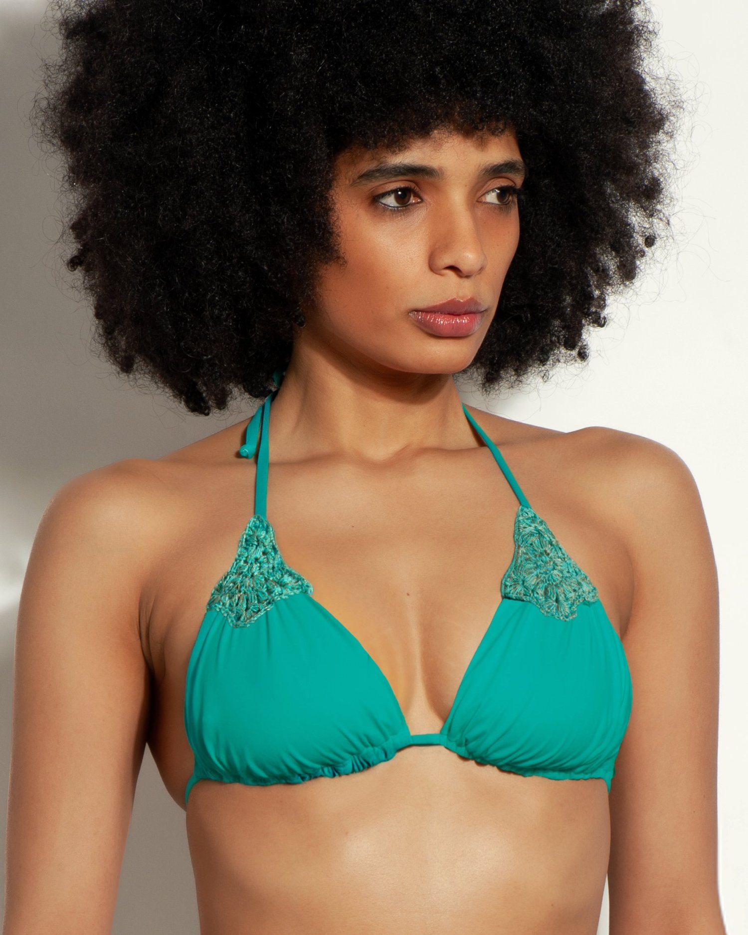 Triangolo con inserti Crochet Caraibi Triangolo con inserti Crochet Caraibi